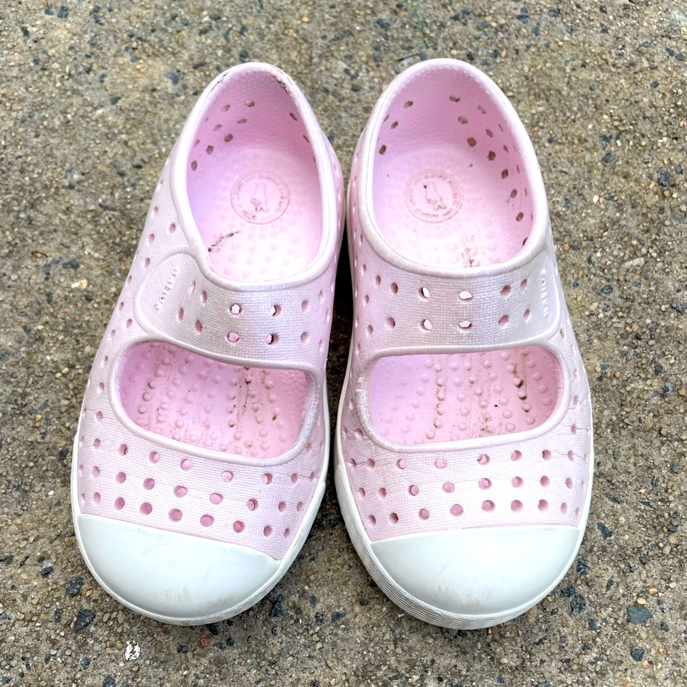 Native Jefferson Juniper Slip-On Shoes Water-play Pink Light Glitter Sparkle 6